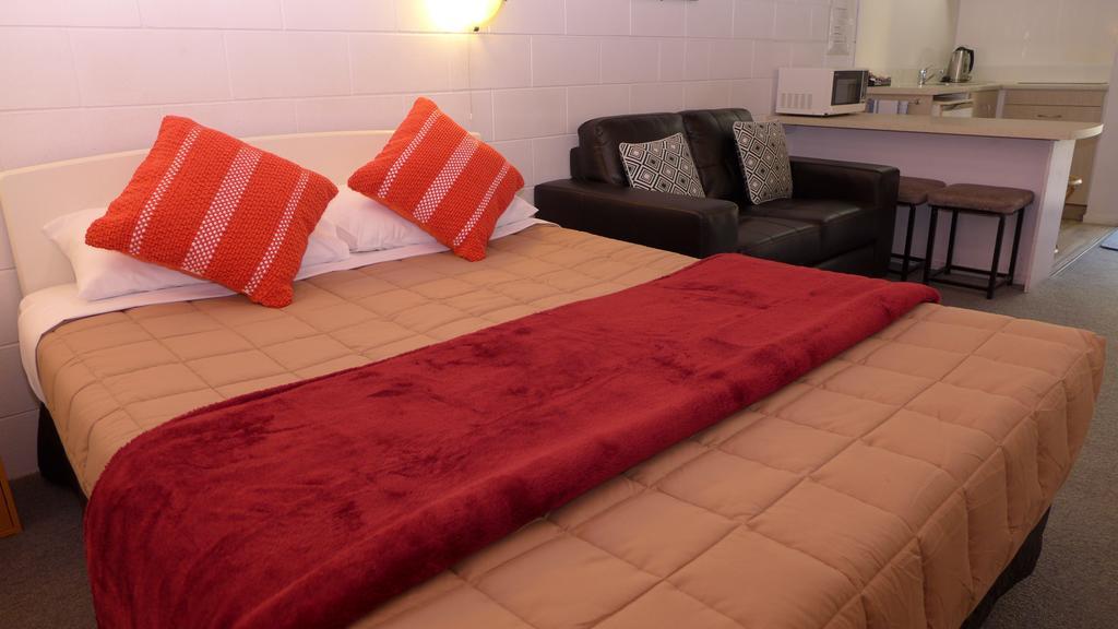 Midway Motel Роторуа Екстериор снимка